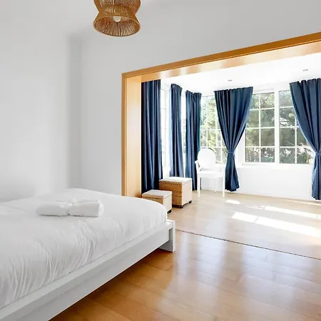 Beautiful In Sunny Lagoa Villa *